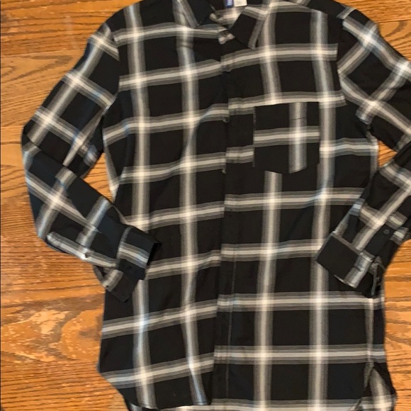 Long Sleeve Button down Skate Shirt - Picture 2 of 5